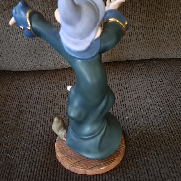 WDCC  Disney Snow White Dopey & Sneezy Dance Partners 1999 limited edition - Picture 3 of 4